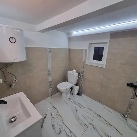 Business-apartment 24h Check-in 3km To A5 Highway Appartement *