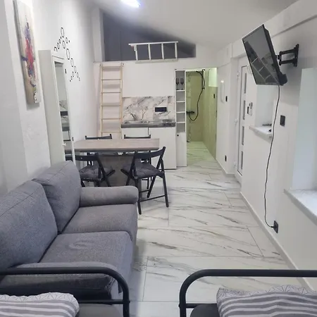 Business-apartment 24h Check-in 3km To A5 Highway Appartement *